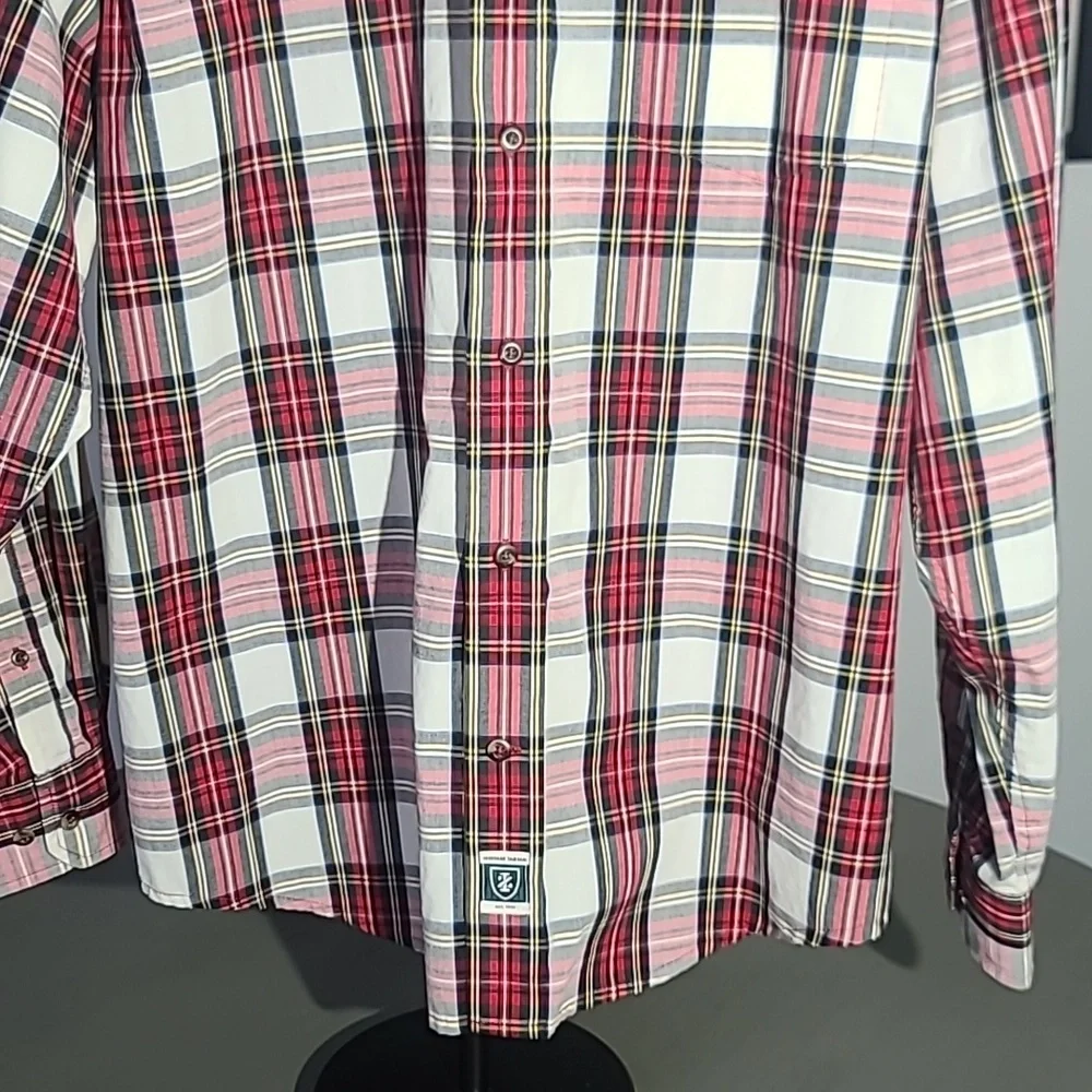 IZOD Heritage Tartan Red & White Plaid Long-Sleeve Button-Down Shirt
